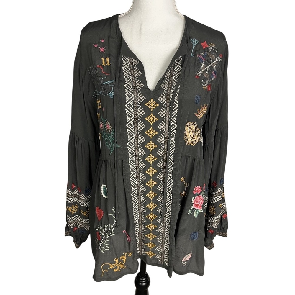 NWT Johnny Was Wonder Top Embroidered Gray Blouse BOHO Top Size‎ S Self: Silk